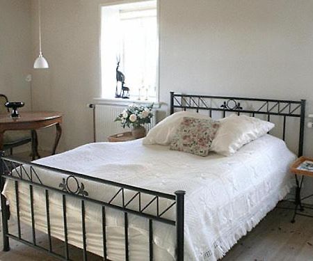 Teglgaarden Bed & Breakfast Vindeby  Rum bild