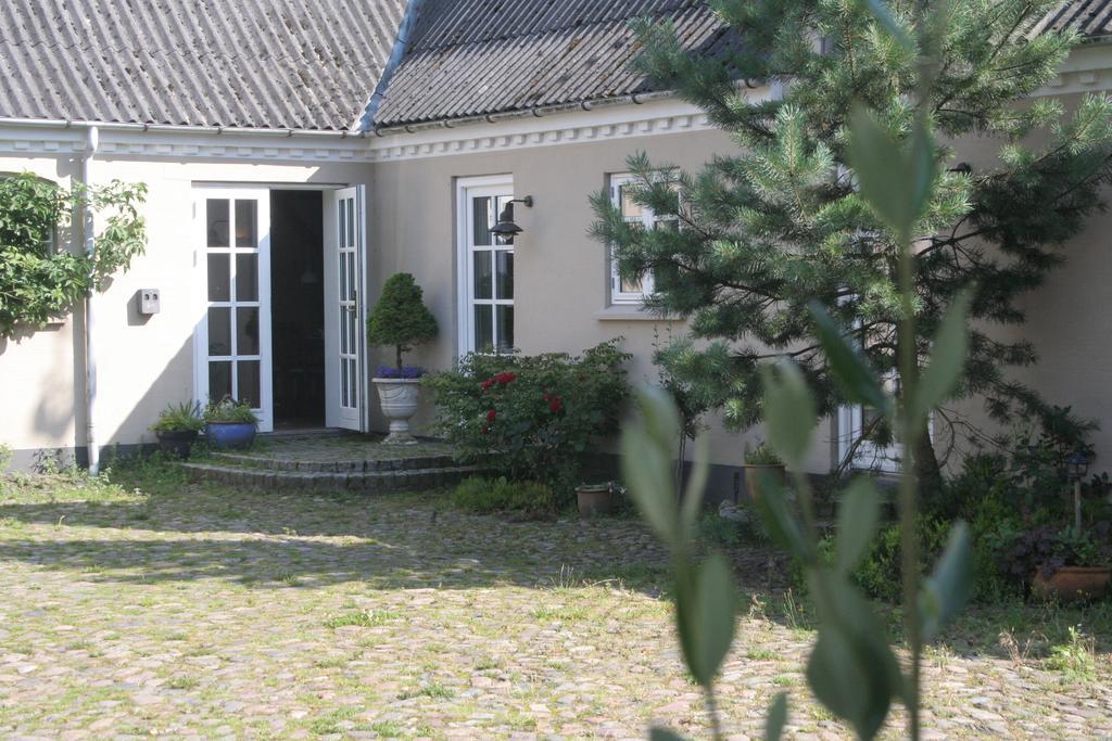 Teglgaarden Bed & Breakfast Vindeby  Exteriör bild